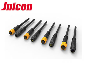 10A 300V IP67 impermeabilizzano il connettore nero e giallo modellato con cavo all'aperto